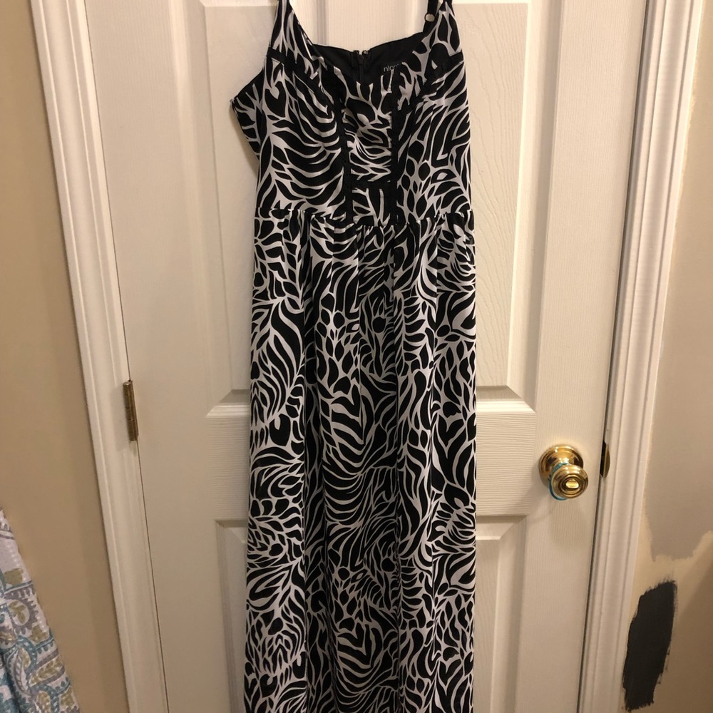 Black and white maxi dress